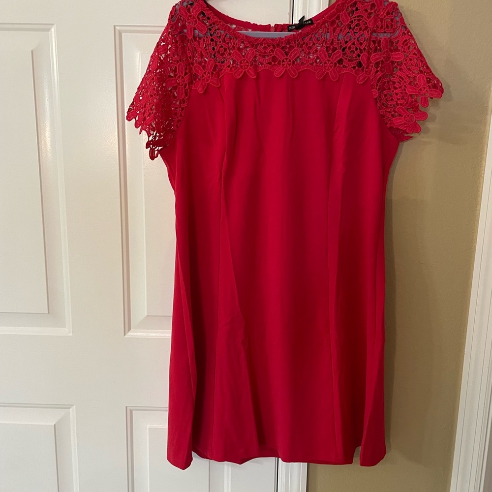 Elegant Red Lace Women's Valentine's Dress 💘